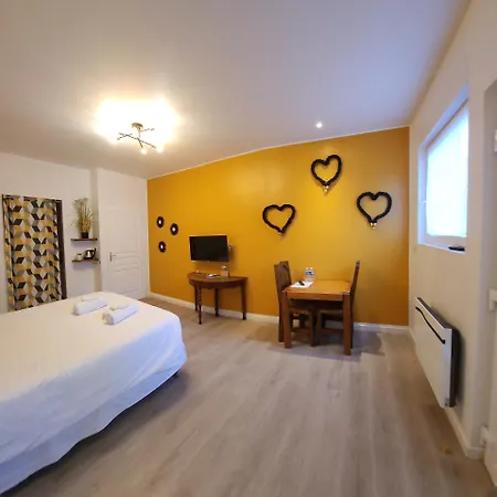 Chambres privées hyper-centre Epernay lit 160x200cm-3